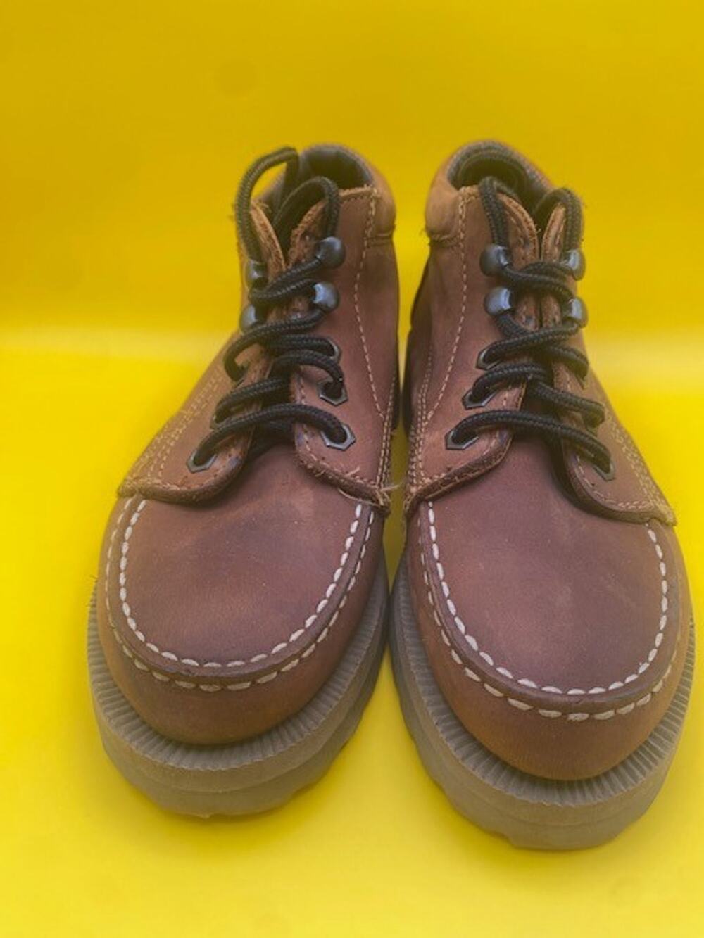 Eastland Brown Leather Moc Toe Ankle Boots Vibram Sole Youth Size 8.5 D Lace Up
